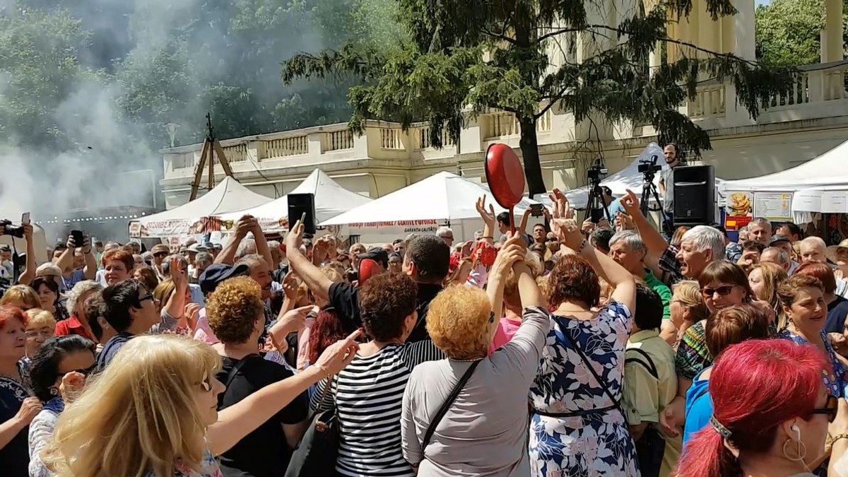 Cum au petrecut bucureștenii de 1 mai
