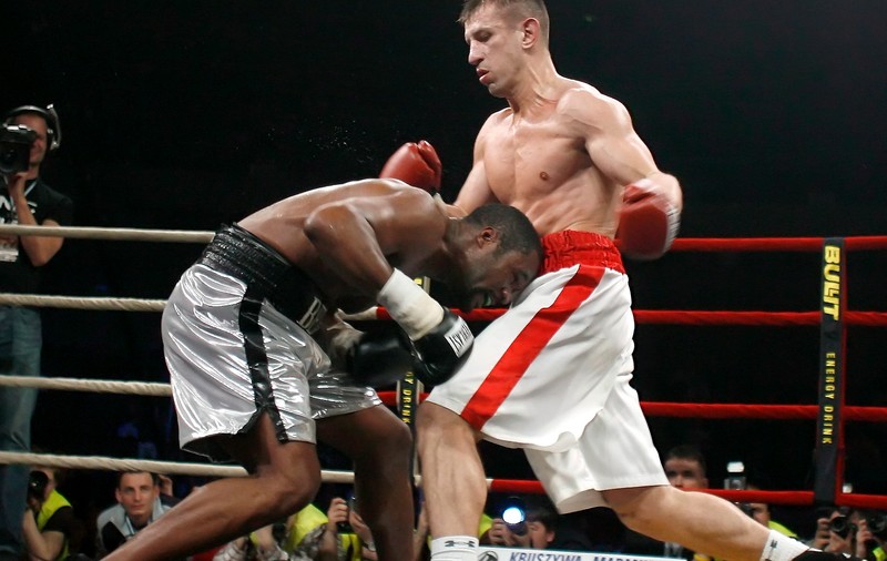 Fostul campion mondial la box profesionist O'Neil Bell a fost ucis în timpul unui jaf / VIDEO