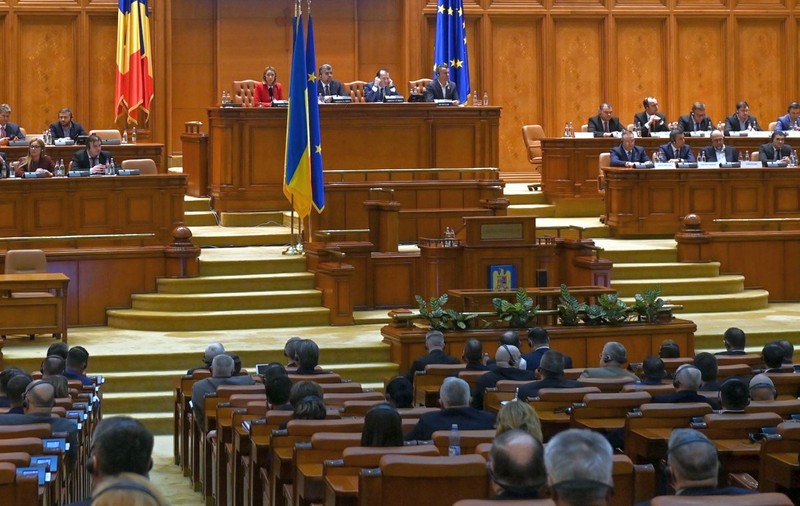 Cum a motivat CCR neconstituționalitatea eliminării pensiilor parlamentarilor