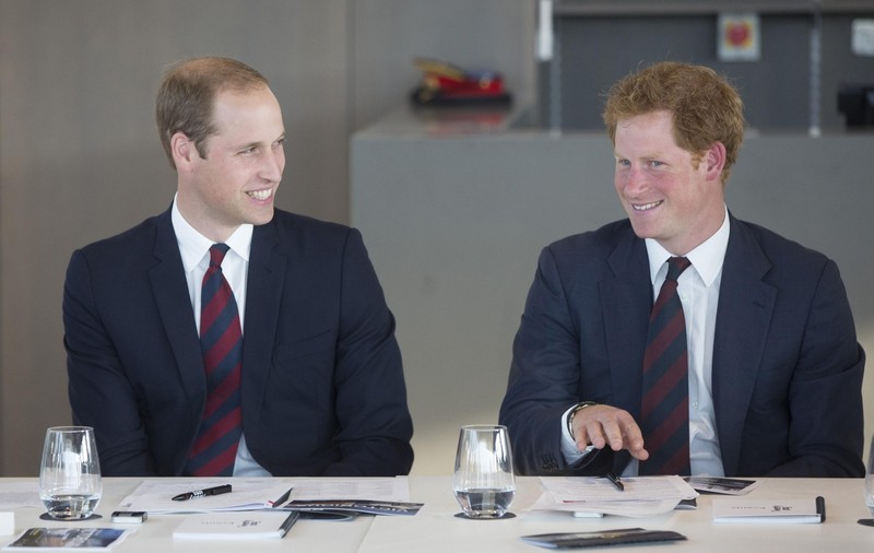 ŞOC la CASA REGALĂ! PRINŢII HARRY ŞI WILLIAM, implicaţi într-un MARE SCANDAL CU DROGURI