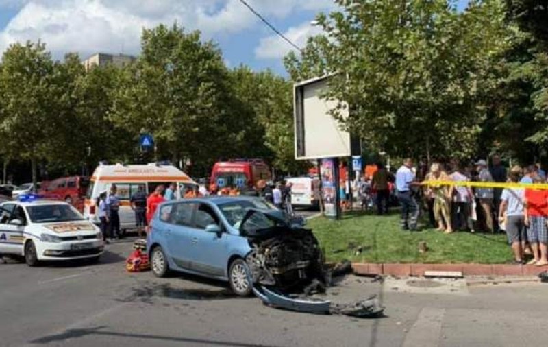 Accident grav în Capitală, pe bd. Camil Ressu. O persoană a murit și alte două au fost rănite