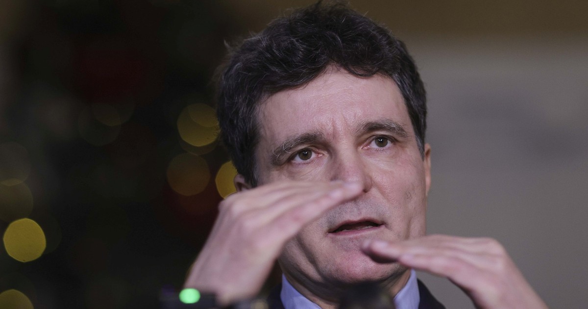 Nicusor Dan a anuntat ca va candida la presedintie