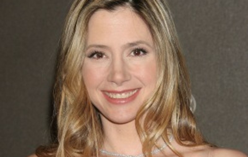 Actriţa Mira Sorvino a născut!
