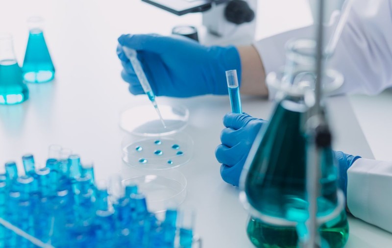 Cercetătorii britanici pregătesc vaccinuri împotriva unei viitoare pandemii. Riscul este „în creștere”