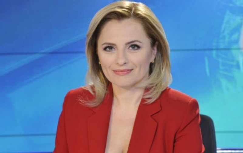 Protest spontan la TVR! 200 de angajaţi o susţin pe Monica Ghiurco!