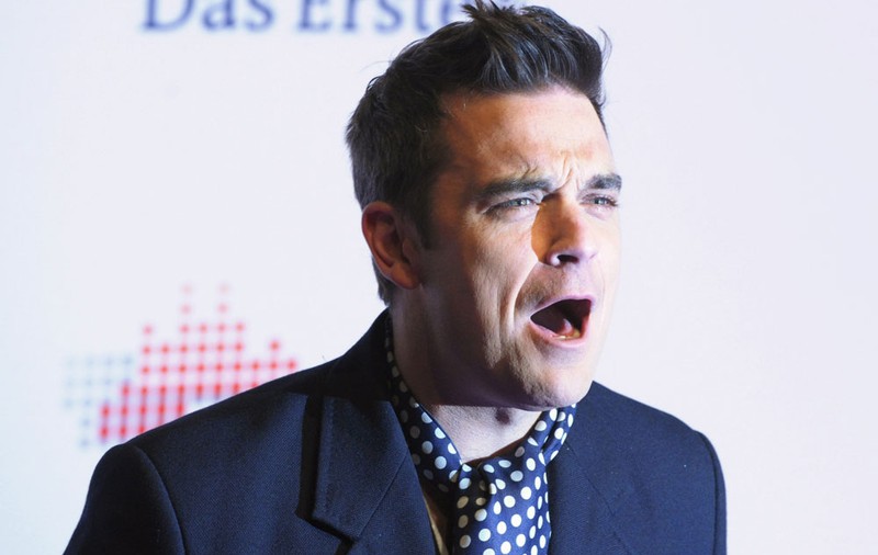 Robbie Williams, vizitat de extratereştri