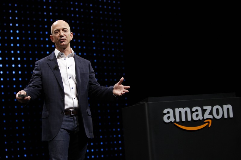 Jeff Bezos, fondatorul Amazon, este cel mai bogat om din lume, cu o avere de aproape 200 de miliarde de dolari, potrivit reviste americane Forbes | Foto: Hepta