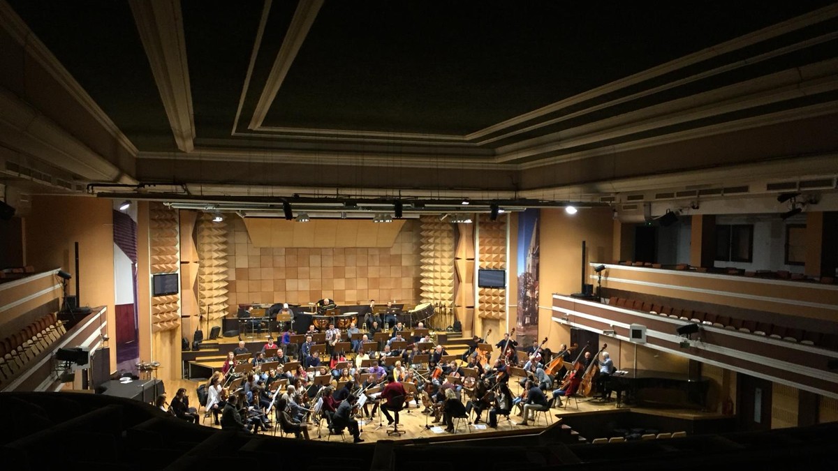 Filarmonica din Timișoara nu mai poate cânta compoziții ale lui Enescu