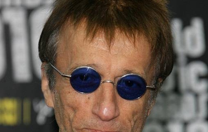 Robin Gibb, ultimele dorințe! Solistul trupei Bee Gees trage să moară, fără a-și îndeplini visurile! Află care sunt acestea!