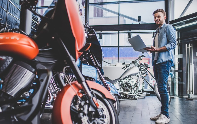 Automobile Bavaria Group își extinde portofoliul cu brandurile Kawasaki și Yamaha
