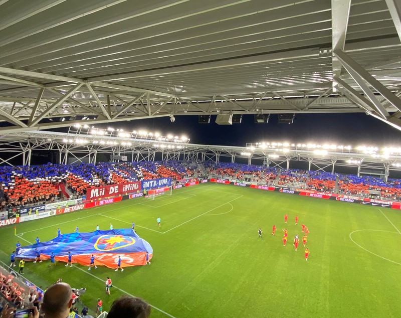 FCSB a învins Dinamo, în Derby de România. Au înscris vedetele Coman și Olaru, portughezul Gregorio a redus din handicap