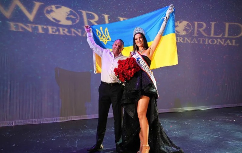 Miss World 2023, o americancă născută la Herson, după ce s-a ținut de mână cu rivala din Rusia: „Ăsta e regulamentul. M-ar fi descalificat”