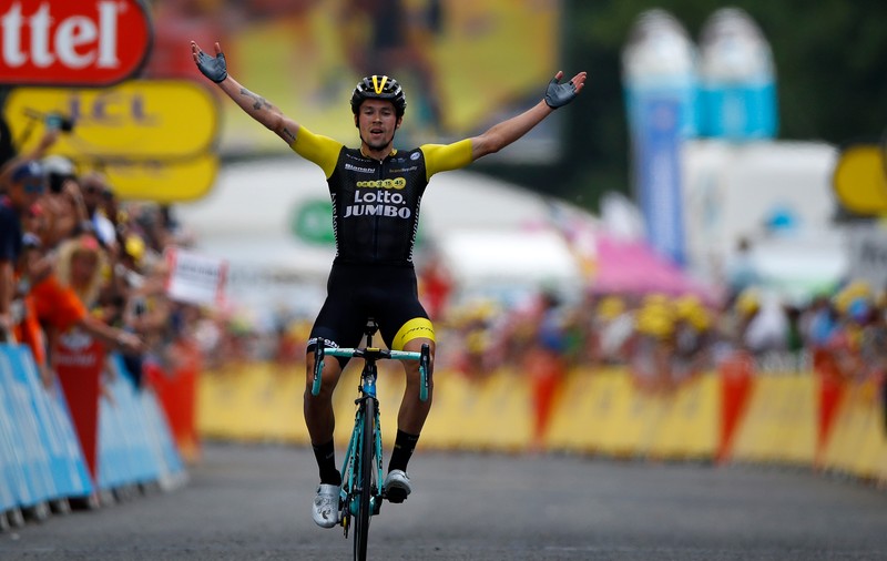 Primoz Roglic a câştigat etapa a 19-a din Turul Franței. Geraint Thomas se menţine lider