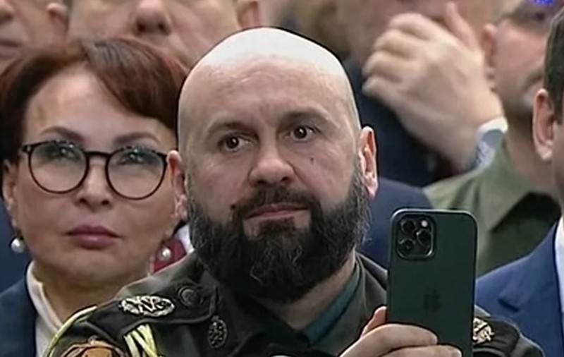 Bratislav Zivkovici, liderul grupării paramilitare sârbe Cetnicii, prezent la discursul lui Putin. De ce are mercenarul interdicție de a intra în România