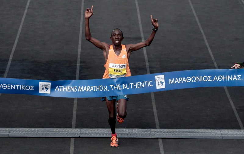 Kandie a bătut recordul pe traseul istoric al maratonului