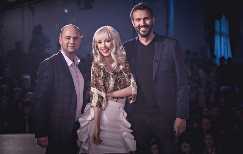 Andreea Bălan mănâncă pe furiș în pauzele dintre filmări