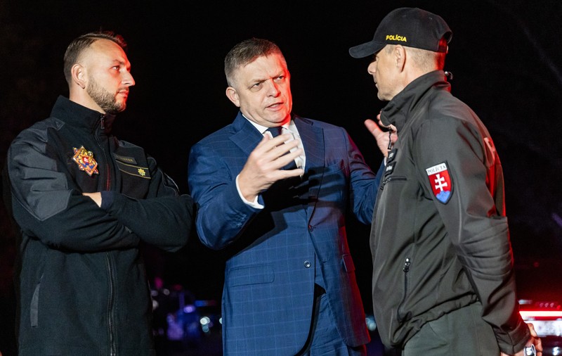 Robert Fico, premierul prorus al Slovaciei, promite că nu va pune piedici companiilor private care exportă arme în Ucraina