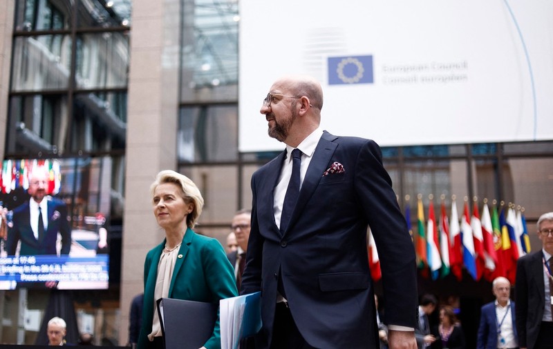 Liderii UE se întâlnesc pentru a stabili cine vor fi viitorii șefi de la Bruxelles. Ursula von der Leyen, favorită pentru CE