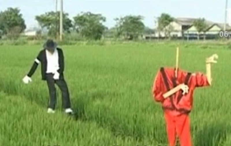 Video | Michael Jackson, sperietoare de ciori
