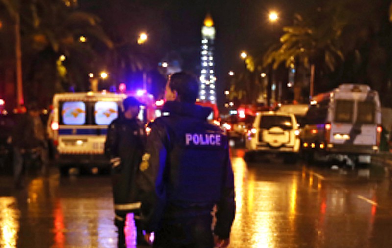 Un polițist a fost ucis într-un "atac terorist" în Tunisia