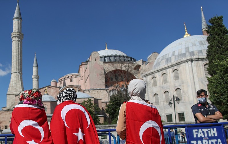 Sfânta Sofia din Istanbul va redeveni moschee. Erdogan a semnat decretul, după ce o instanță a anulat statutul de muzeu al fostei biserici din epoca bizantină