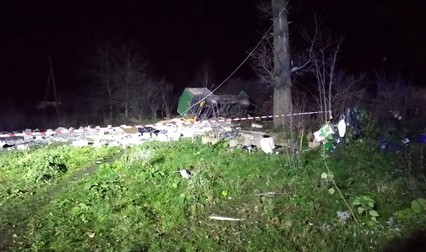 Un tractor a fost aruncat în aer | Foto: Onet
