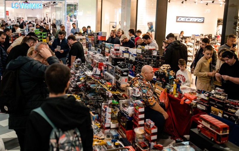 Intrarea liberă la Târgul Colecționarilor de Machete și Jucării, la Veranda Mall din București, pe 22-23 noiembrie 2025