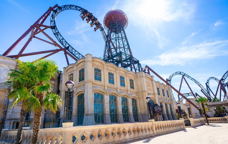 „O nebunie”. Roller coasterul cu cea mai abruptă pantă din lume se deschide vineri, în Europa-Park din Germania