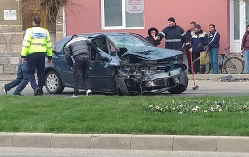Un consilier PSD din Caransebeș a provocat un accident cu patru victime
