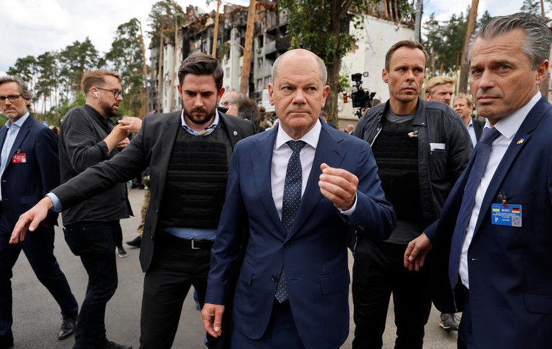 Olaf Scholz spune că acțiunile lui Vladimir Putin arată că se teme de „scânteia democrației” din Rusia