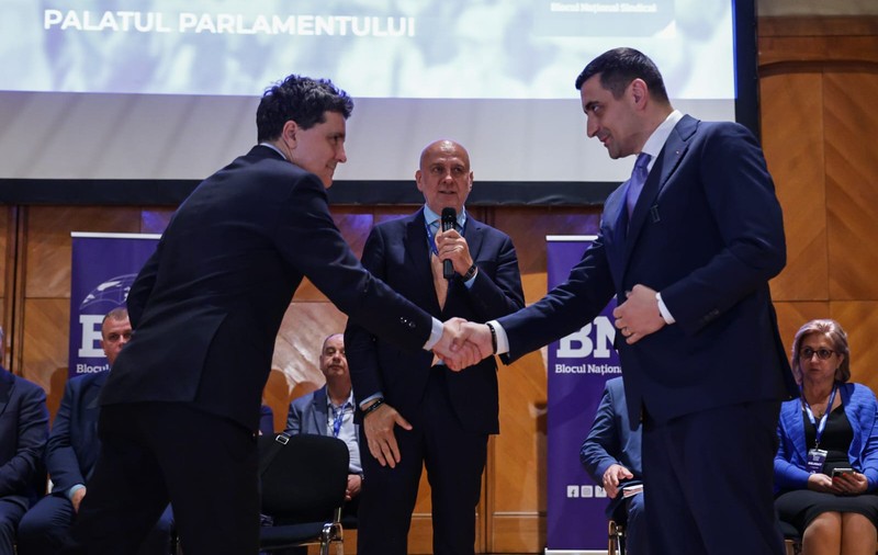 Cine crede inteligența artificială că va câștiga președinția dintre George Simion și Nicușor Dan