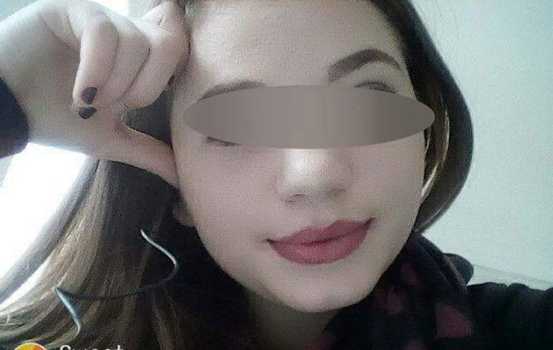 Fata de 15 ani din Suceava s-a sinucis pentru că a fost şantajată. Ce a declarat sora acesteia (VIDEO)