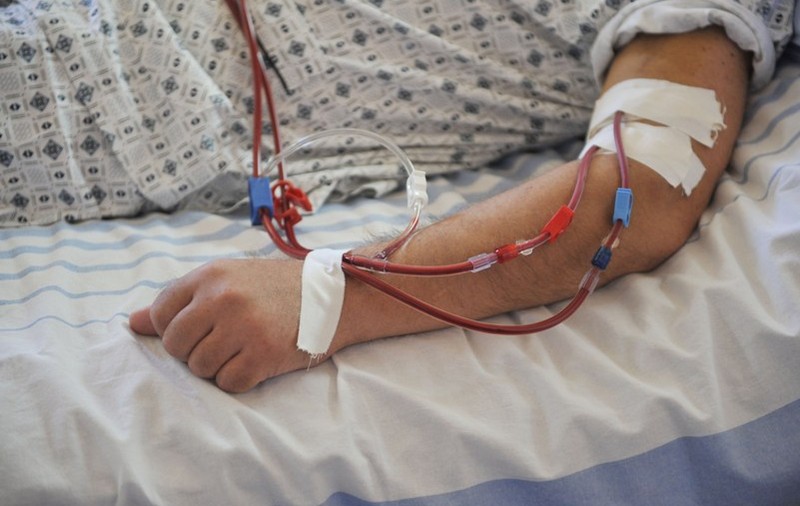 EXCLUSIV. Pacienții nu mai au acces la medicație din cauza prețurilor: ”În curând, nu vom avea cu ce să ne tratăm”