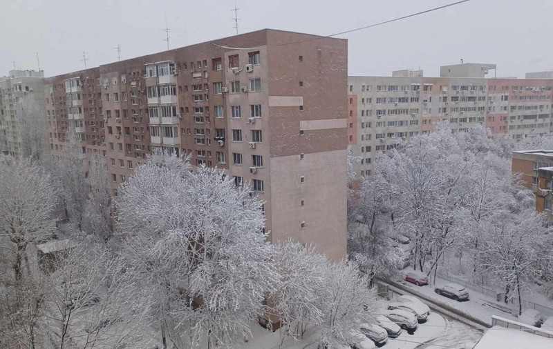 Ninsoare în București. Stratul de zăpadă va ajunge până la 17 cm, anunță meteorologii. Prognoză specială pentru Capitală