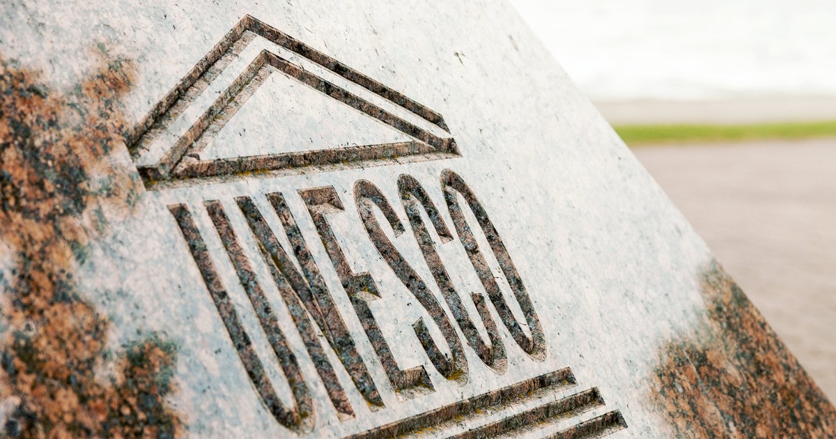 Care sunt țările cu cele mai multe sit-uri UNESCO - Sigla UNESCO
