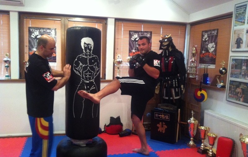 Campionul european la box Christian Hammer a făcut spectacol la Kempo! FOTO