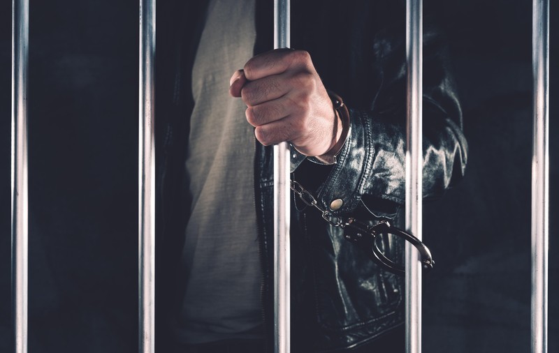 Un român care avea de executat 12 zile de închisoare a fost arestat imediat cum a intrat în Germania și dus în arest