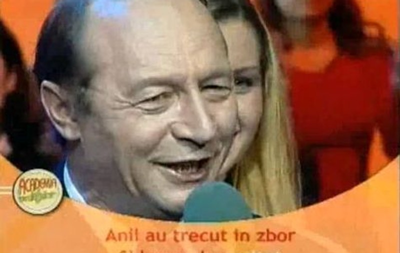 Video | Momente memorabile din televiziunea românească. Uite cum cânta Băse "Hei, tramvai!", la "Academia vedetelor"!