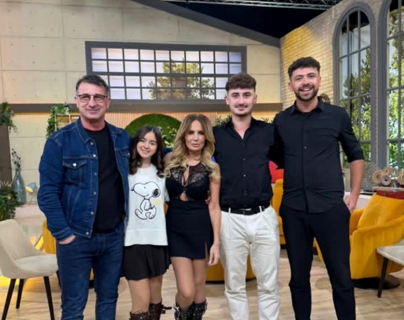 Imagini rare cu băieții lui George Tal, partenerul Danielei Gyorfi. Familia s-a reunit de ziua impresarului. „A fost și soacra mea”