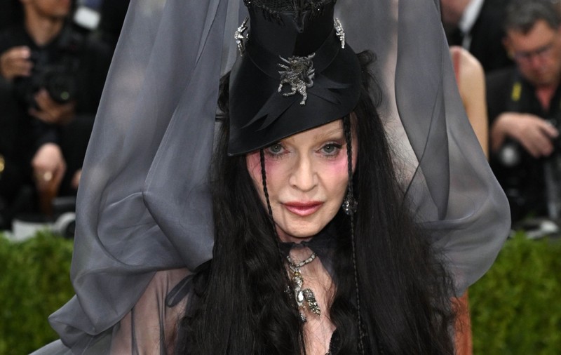 Madonna a făcut spectacol la Met Gala 2026. A purtat o navă pe cap și a stârnit controverse
