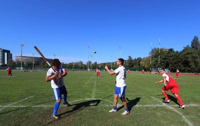 Oina, declarată sportul naţional al României. Când este Ziua Națională a Oinei
