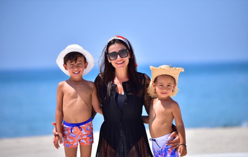 Claudia Pătrășcanu, două săptămâni fără cei doi băieți. Gabi Bădălău pleacă în vacanță cu copiii