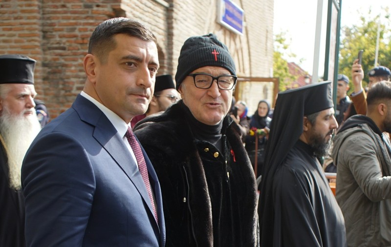 Călin Georgescu nu va mai reveni în politică, spune Gigi Becali. Previziuni sumbre pentru George Simion