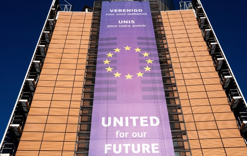 România riscă sancțiuni de peste 100.000 de euro/zi pentru întârzierea implementării directivelor UE în legislația națională