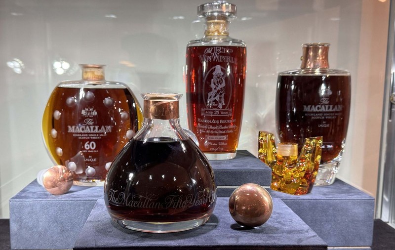 Cele mai scumpe sticle de whisky din istorie: cât au costat la licitație și de ce colecționarii plătesc sume record