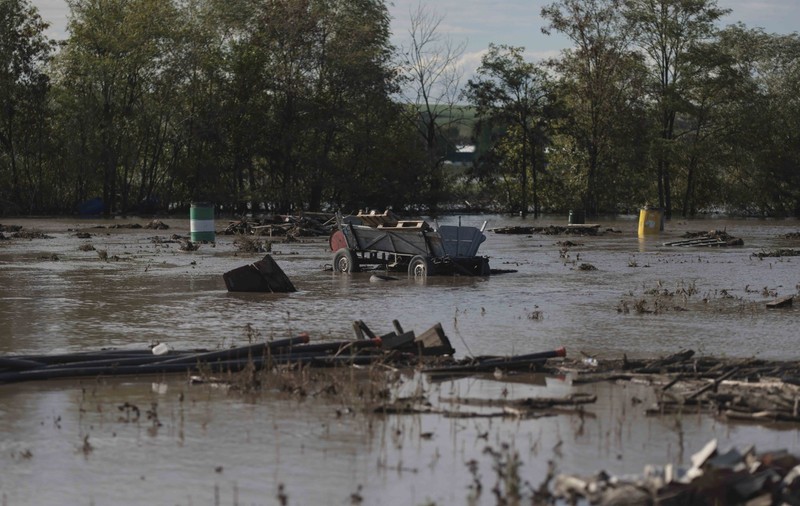 Prognoza meteo. Un nou cod galben de ploi în județele afectate de inundații. În ce zone mai sunt așteptate averse