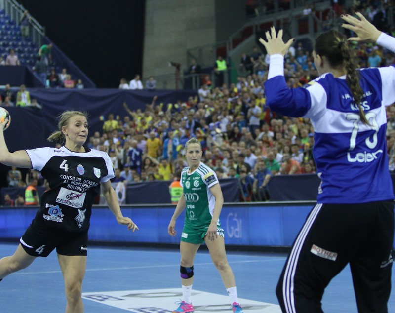 CSM Bucureşti este noua regină a Europei. Echipa noastră a câştigat, dramatic, la 7 metri, finala Ligii Campionilor la handbal feminin cu Gyor/ FOTO