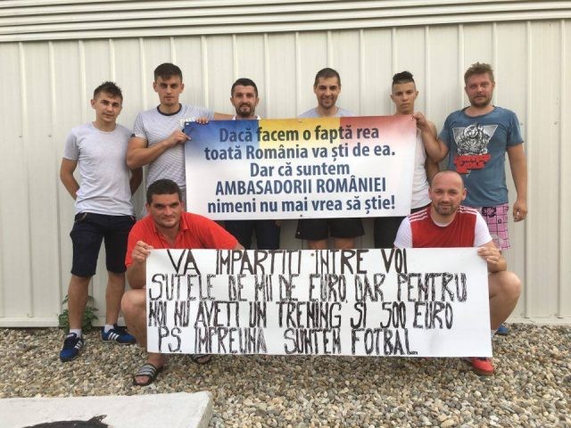 Protestul oamenilor străzii care vor să se reintegreze prin fotbal