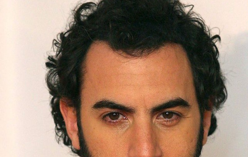 Sacha Baron Cohen va juca într-un film inspirat de romanul lui Saddam Hussein