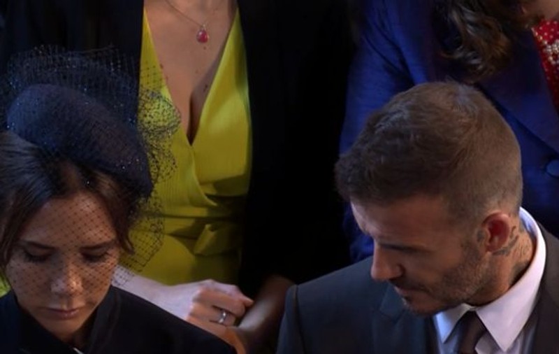FOTO | Victoria Beckham a fost criticată pentru apariția ei de la nunta regală